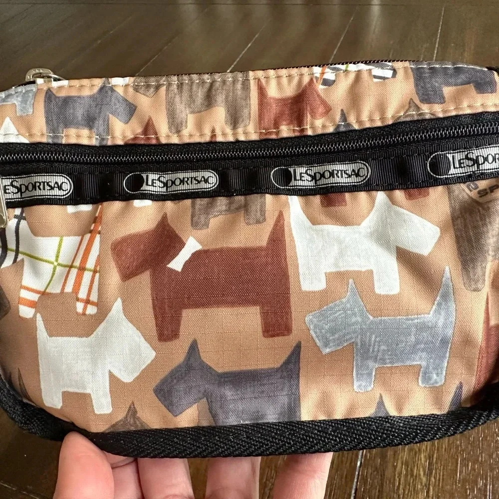 Lesportsac zip pouch